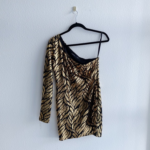 Ark & Co Dresses & Skirts - Ark & Co Sequin Dress